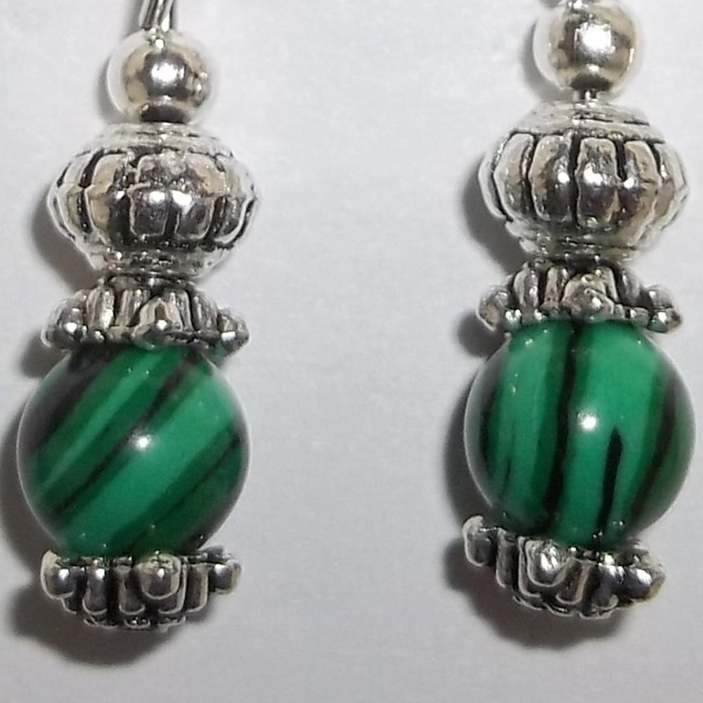 Green Malachite Style Beaded Earrings Small 5516 - Picture 5 of 5